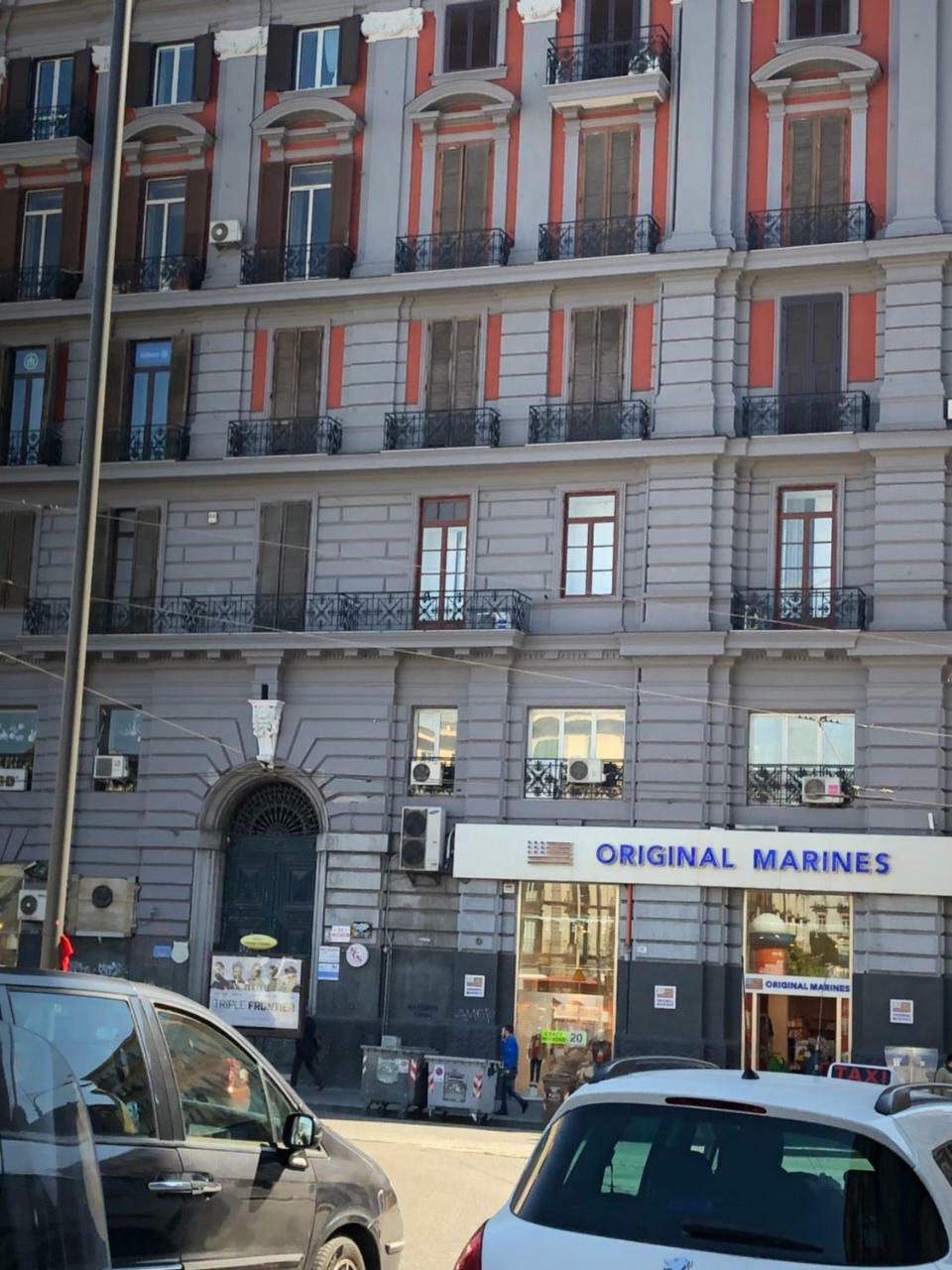 Pit Stop Napoli Centrale Exterior foto